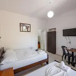 Villa Tre Motrat Ksamil