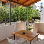 Villa Tre Motrat Ksamil